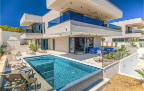 Nice home in Marina with Outdoor swimming pool, Heated swimming pool and 4 Bedrooms